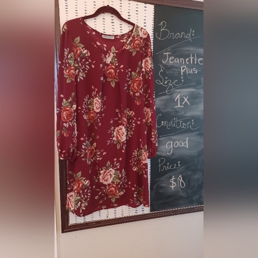 JEANETTE PLUS: Burgundy Floral Tunic Dress with Long Sleeves